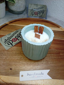 Vela con aroma a canela