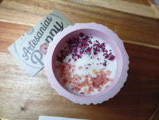 Vela con aroma a rosa