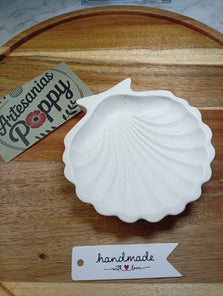 Plato decorativo con forma de concha