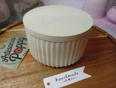 Caja redonda con tapa artesanal